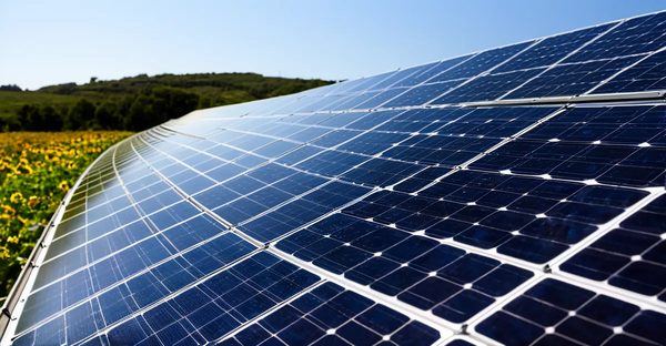 Panneau solaire photovoltaïque : efficacité, avis et conseils essentiels