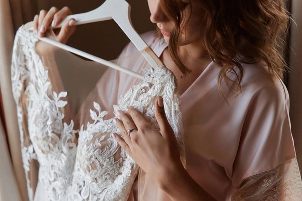 Dire Oui en Style: Les Robes de Mariée Incontournables