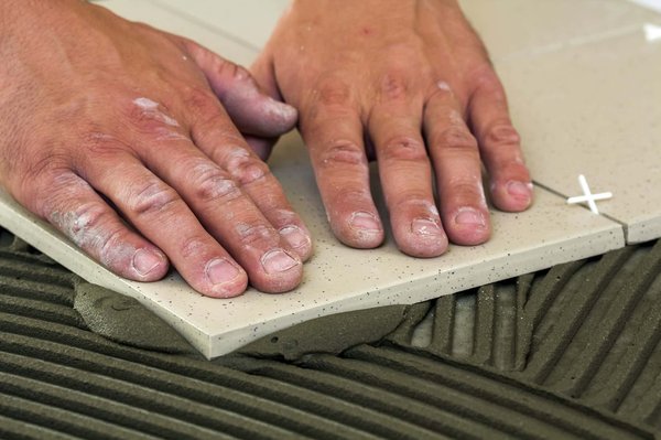 Optimisez votre carrelage : quand poser le joint de dilatation ?