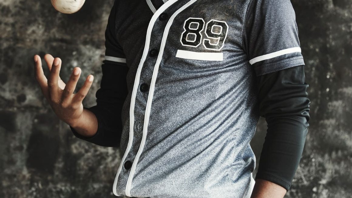 Frappant de style: les chemises baseball qui frappent fort